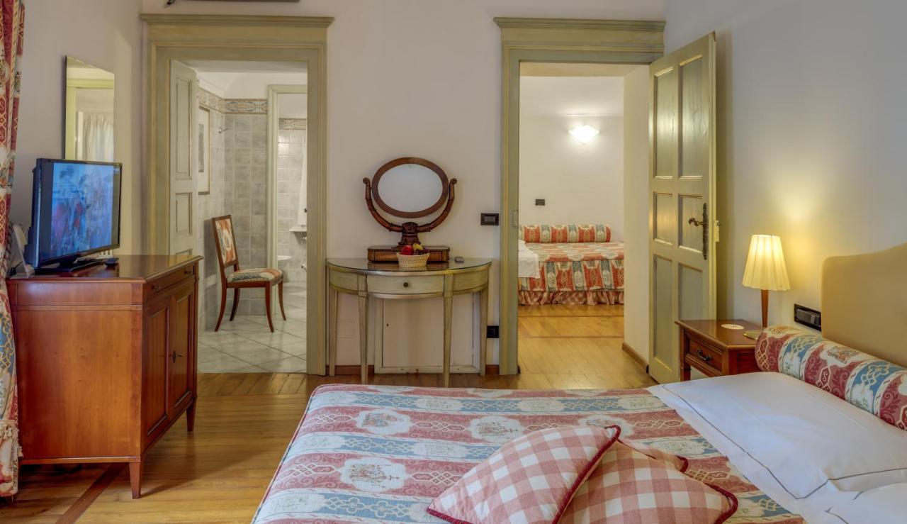 Castello Rosso Hotel Costigliole Saluzzo Exterior photo