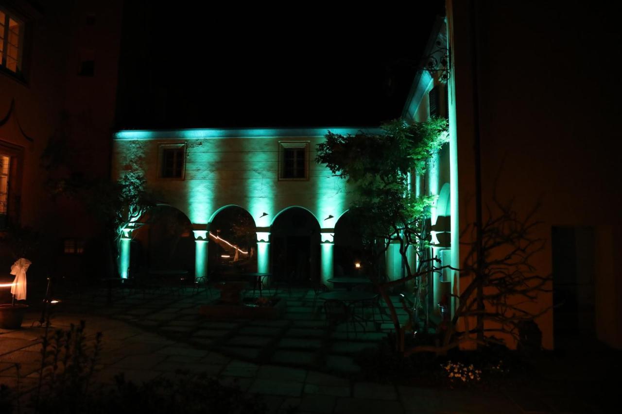 Castello Rosso Hotel Costigliole Saluzzo Exterior photo